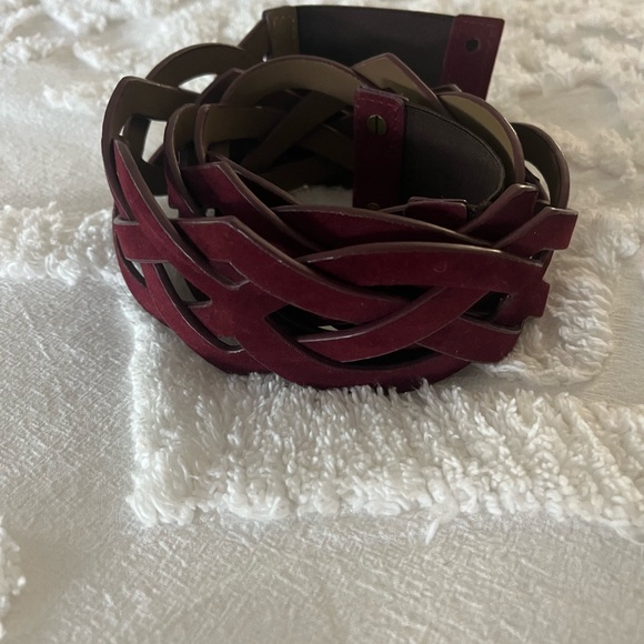 Merona Suede Cutout belt ASO Elena Gilbert on The Vampire Diaries - Picture 7 of 8